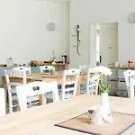 Viriditas بيت ضيافة