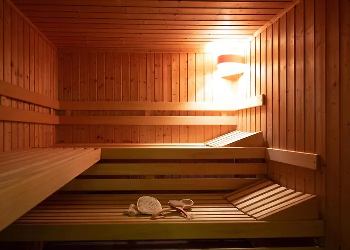 ゲストハウス Viriditas 3*