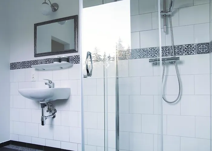 ゲストハウス Viriditas 3*